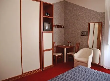 Grand Milano 4*